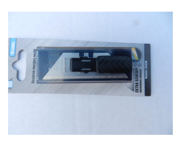 MVC Tools standard Stanley spare blade 10 pieces